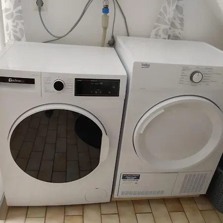 شقة Helgas No 2 *